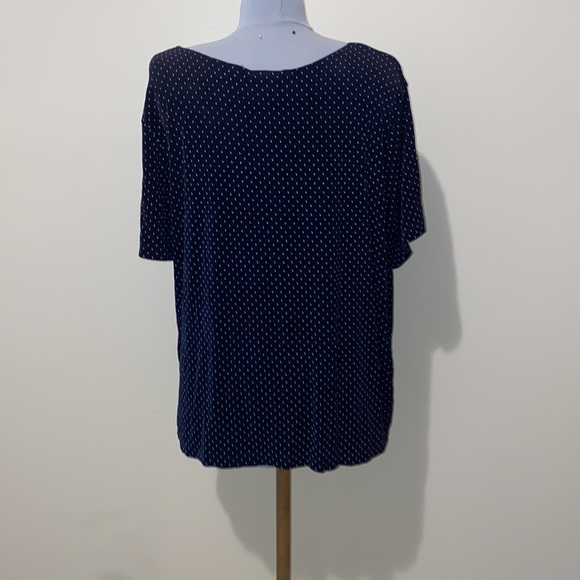 White polkadot blouse size 1X - Picture 4 of 4